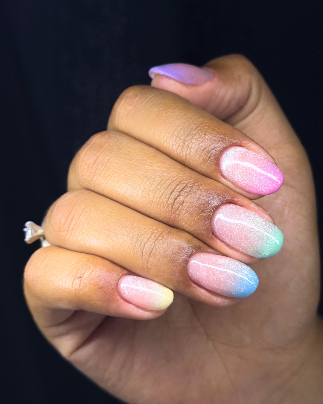 Esmaltação em gel degradê candy com brilho